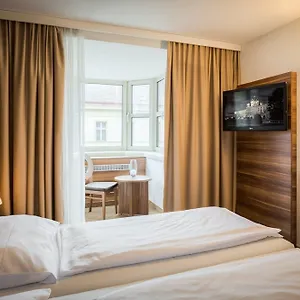 Hotel Enziana, Viena